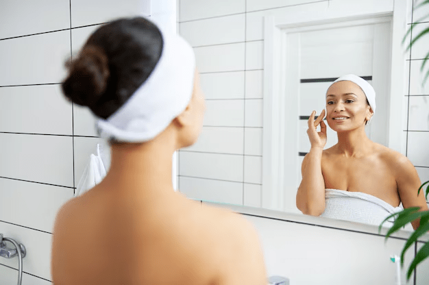 چگونه پوست خود را برای آرایش آماده کنیم 